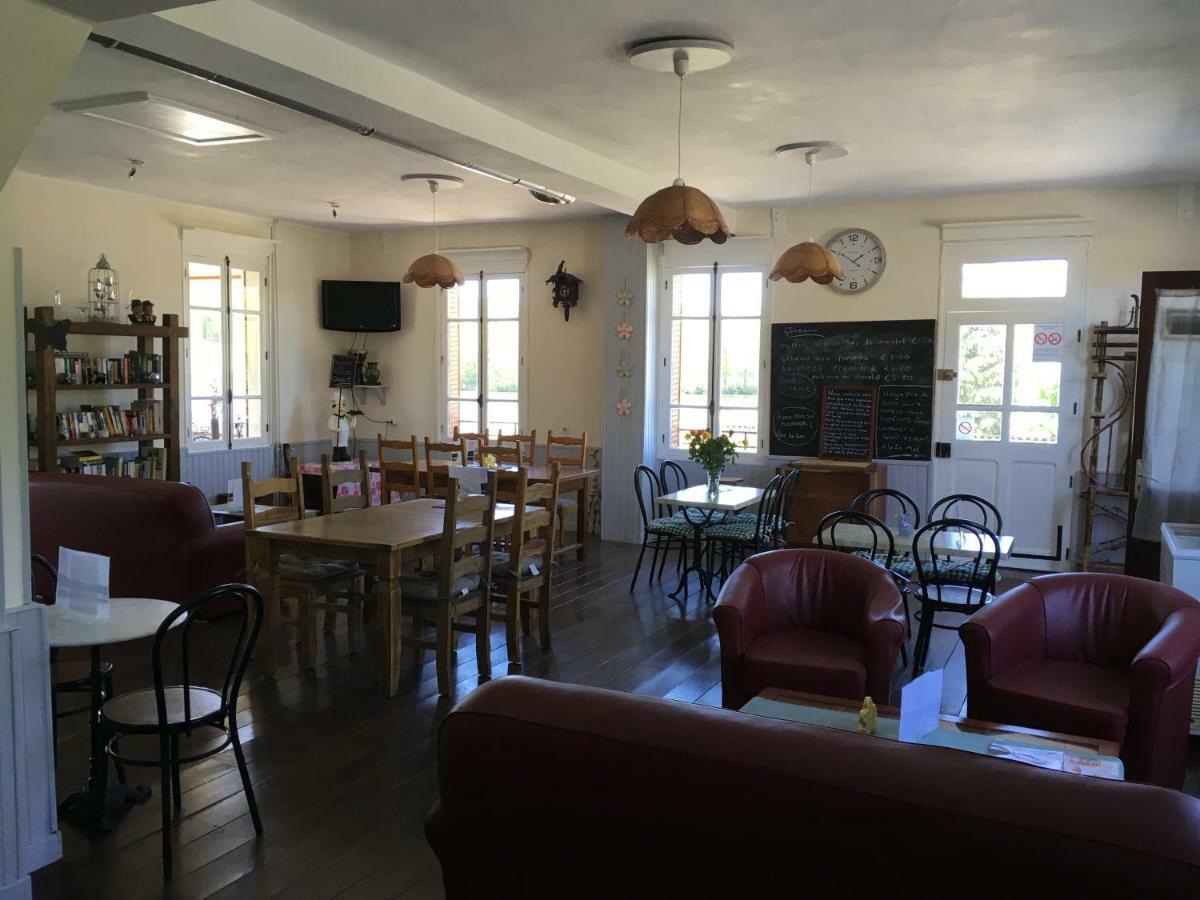 Bar Le Lac Bessines-sur-Gartempe Exterior foto